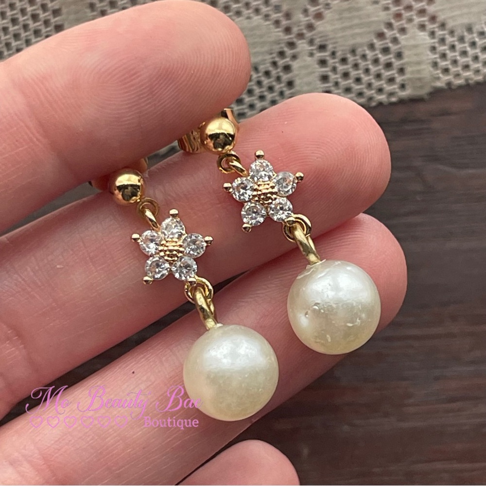 Crystal Pearl Stud Earrings